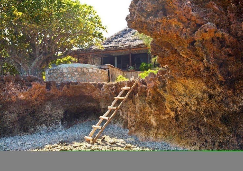 Hotel Azura Quilalea Island Exterior foto